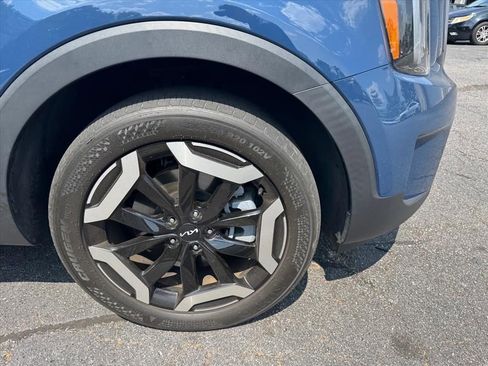 Certified 2024 Kia Telluride S w/ S Sunroof Package FWD image 2