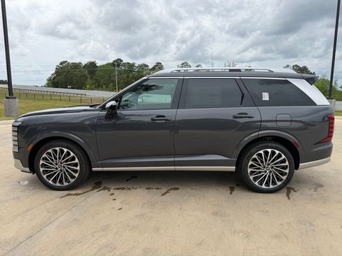 New 2026 Hyundai Palisade Calligraphy FWD image 2