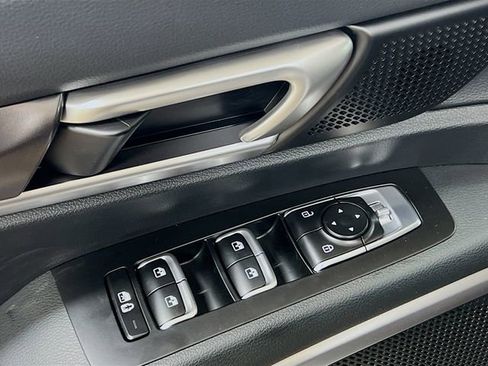 New 2025 Kia Telluride S image 18
