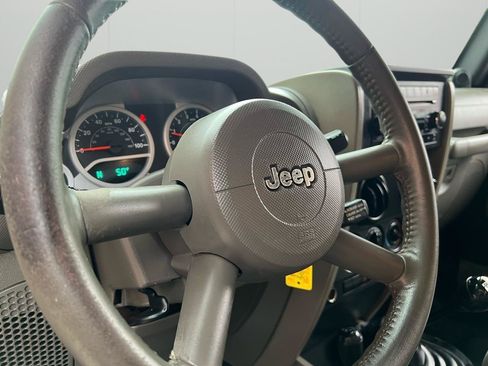 Used 2007 Jeep Wrangler Sahara AWD/4WD image 28