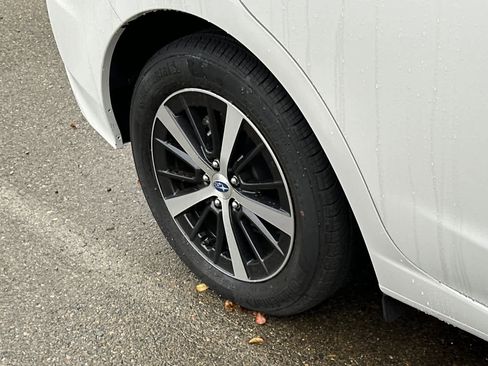 Used 2022 Subaru Impreza Premium image 14