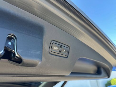 Used 2026 Hyundai Palisade SEL FWD image 22