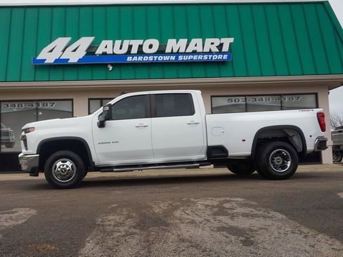 Used 2022 Chevrolet Silverado 3500 LT w/ Convenience Package AWD/4WD image 5