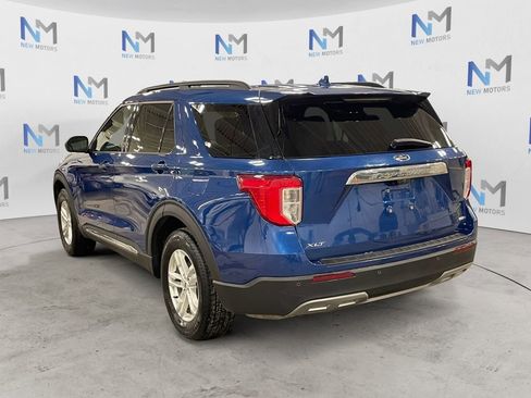 Used 2020 Ford Explorer XLT w/ Equipment Group 202A image 3