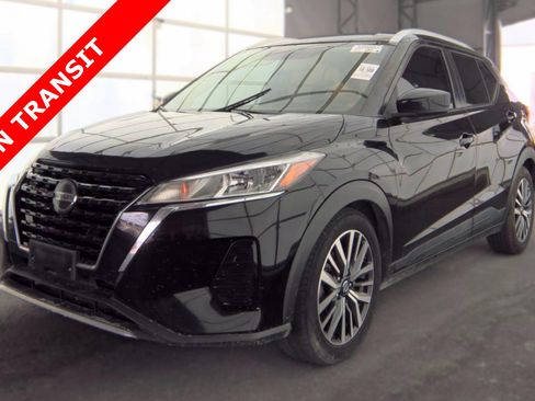 Used 2021 Nissan Kicks SV FWD image 1
