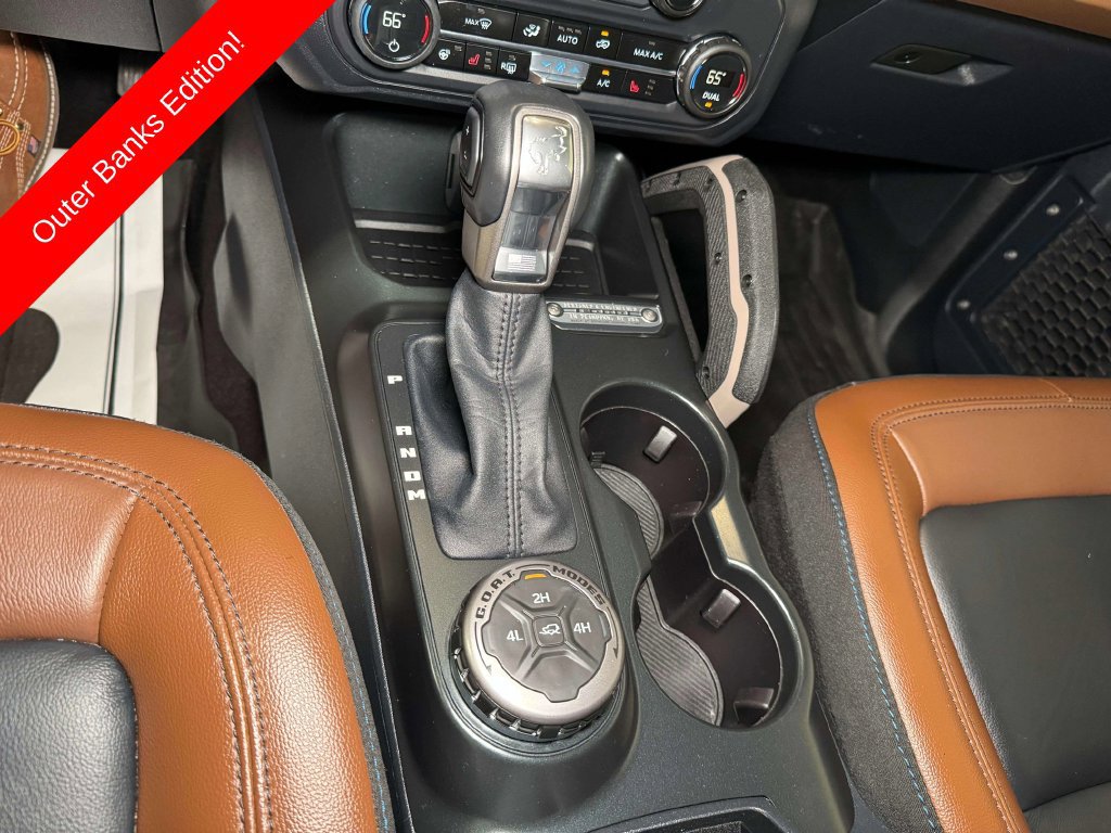 Used 2024 Ford Bronco Outer Banks AWD/4WD image 15