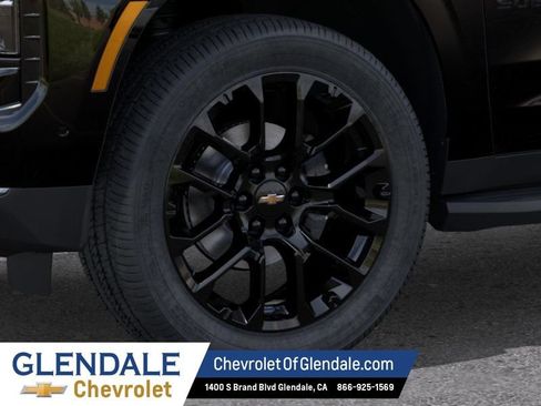 New 2026 Chevrolet Suburban RST w/ Advanced Technology Package AWD/4WD image 9