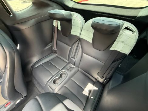 Used 2023 Tesla Model X AWD/4WD image 17