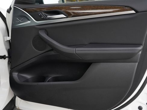 Used 2023 BMW X3 xDrive30i image 9