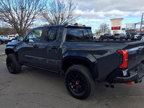 Used 2025 Toyota Tacoma TRD Pro image 9