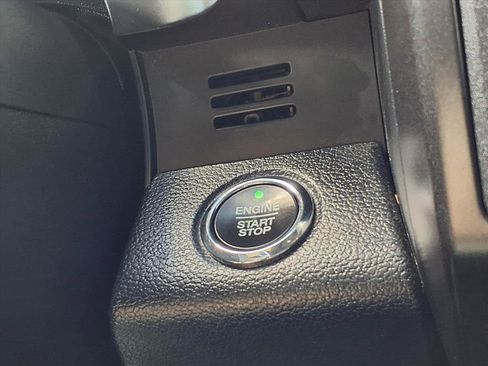 Used 2020 Ford Expedition Limited image 11