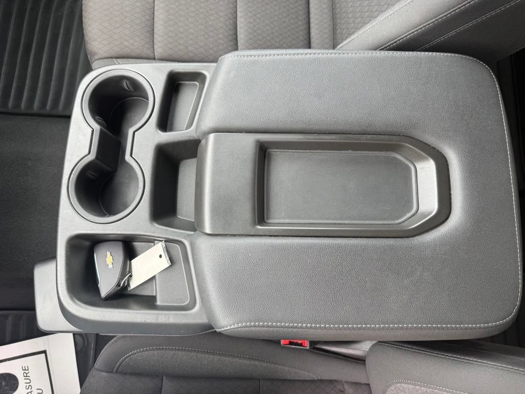 Used 2024 Chevrolet Silverado 1500 LT AWD/4WD image 38
