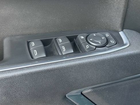 Used 2025 GMC Sierra 1500 SLT AWD/4WD image 15