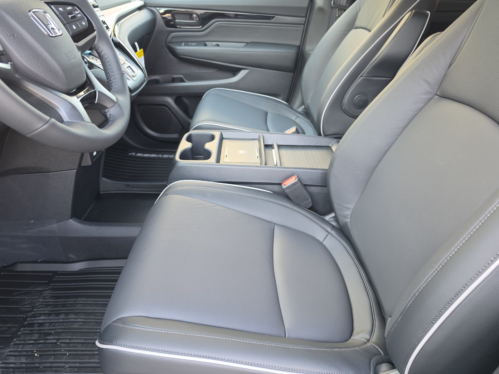 New 2027 Honda Odyssey Touring image 11