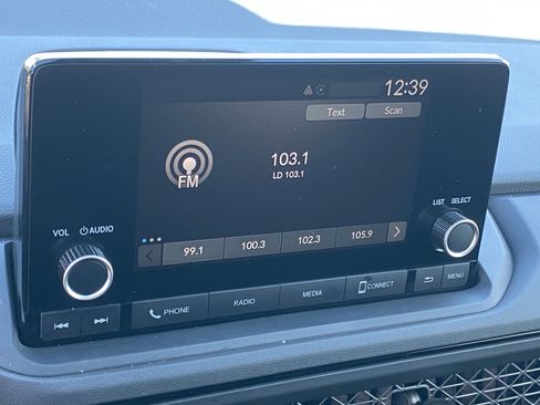 Used 2025 Honda Accord SE image 19