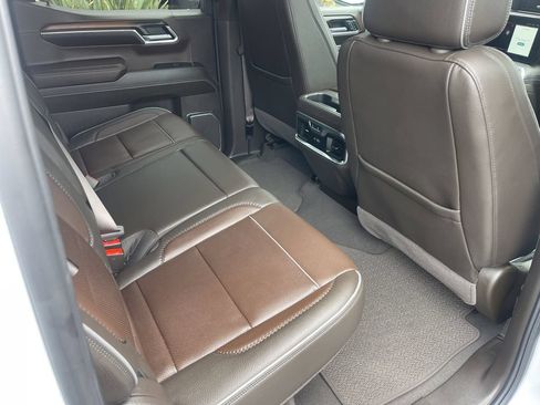 Used 2024 GMC Sierra 1500 Denali w/ Denali Reserve Package AWD/4WD image 10