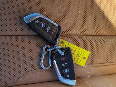 Certified 2023 BMW 330i Sedan w/ Premium Package image 33