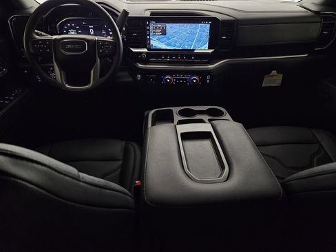 Used 2025 GMC Sierra 1500 Elevation AWD/4WD image 8