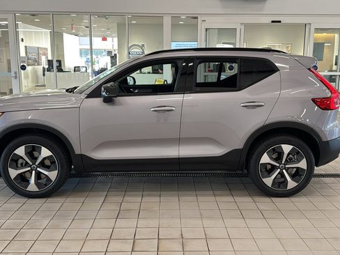 Used 2026 Volvo XC40 B5 Plus w/ Protection Package Premier image 8