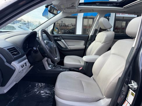Used 2015 Subaru Forester 2.5i Touring w/ Eyesight & Navigation System image 11