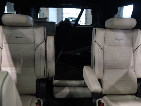 Used 2022 Cadillac Escalade Sport w/ Touring Package AWD/4WD image 33