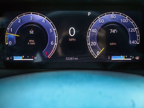 Used 2023 Jeep Grand Cherokee Altitude AWD/4WD image 16
