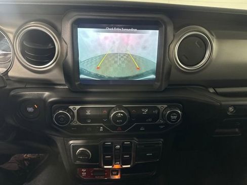 Used 2023 Jeep Wrangler Unlimited Rubicon 4xe image 22