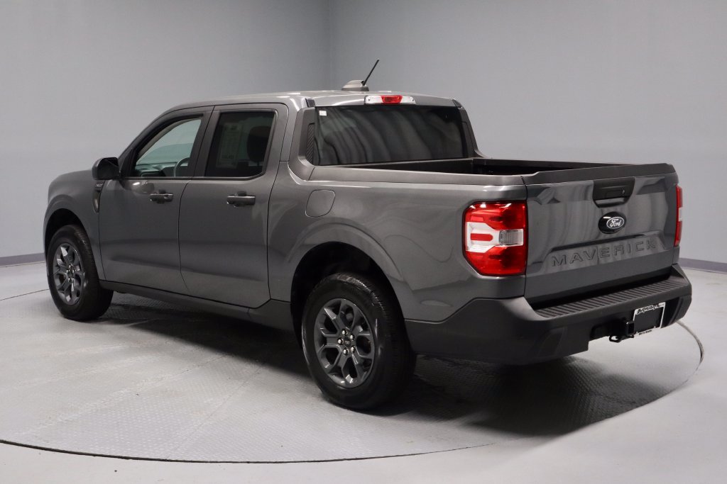 Certified 2025 Ford Maverick XLT w/ Equipment Group 301A AWD/4WD image 9