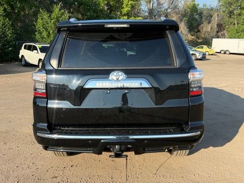 Used 2024 Toyota 4Runner Limited AWD/4WD image 4