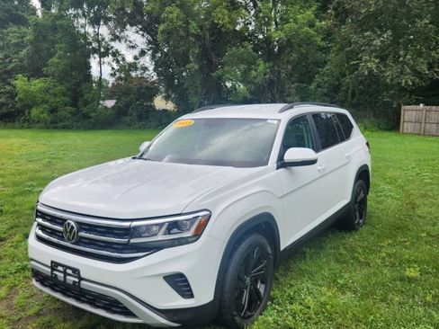 Used 2023 Volkswagen Atlas SE w/ Black Wheel Package AWD/4WD image 4