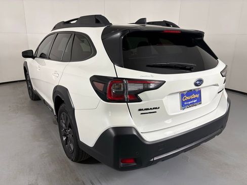 Used 2025 Subaru Outback Onyx Edition AWD/4WD image 6
