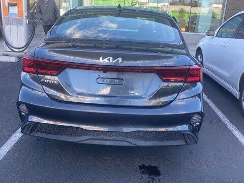 Used 2023 Kia Forte LXS image 4