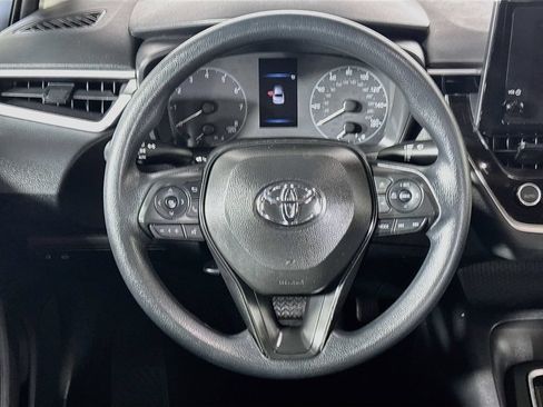 Used 2025 Toyota Corolla LE FWD image 13