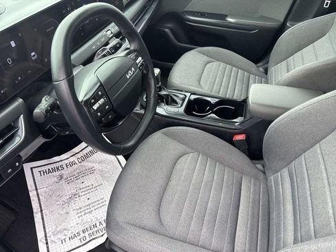 Used 2025 Kia K4 EX FWD image 11