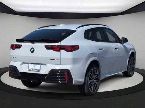 New 2026 BMW X2 xDrive28i w/ Technology Package AWD/4WD image 8