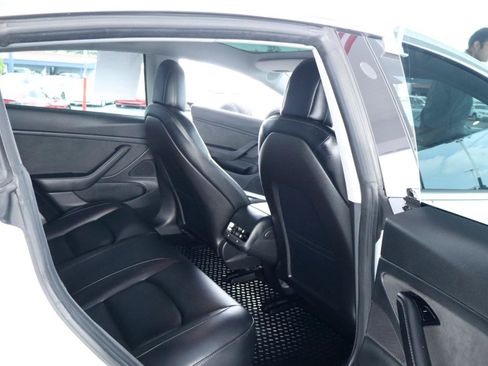 Used 2018 Tesla Model 3 Long Range AWD/4WD image 31