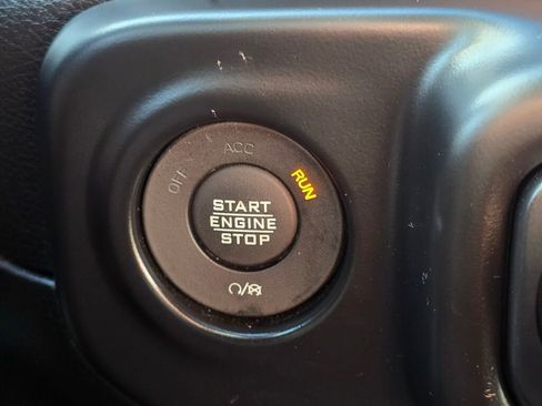 Used 2022 Jeep Wrangler Sport S image 46