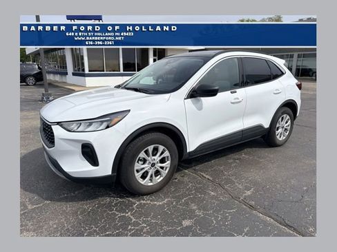 Used 2024 Ford Escape Active w/ Tech Pack #1 AWD/4WD image 1
