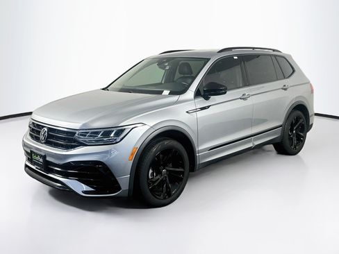 Used 2023 Volkswagen Tiguan SE R-Line FWD image 3