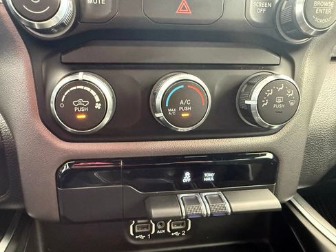 Used 2020 RAM 1500 Big Horn RWD image 20