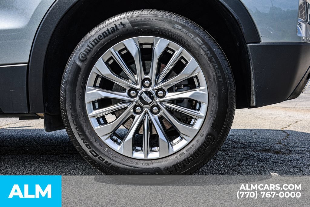 Used 2024 Cadillac XT4 Premium Luxury FWD image 16