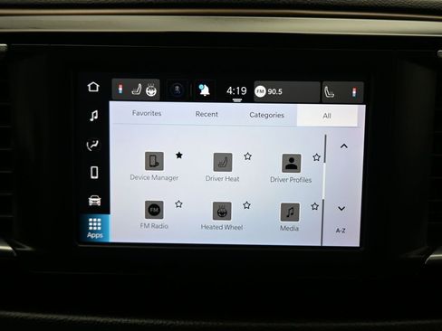 Used 2023 Chrysler Voyager LX image 18