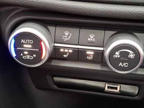 New 2026 Alfa Romeo Giulia AWD image 20