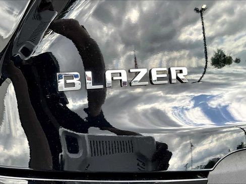 Used 2023 Chevrolet Blazer LT w/ Convenience Package FWD image 31