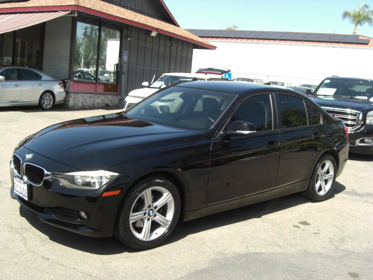 Used 2014 BMW 320i Sedan RWD image 3