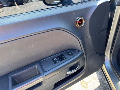 Used 2012 Dodge Challenger SXT image 11