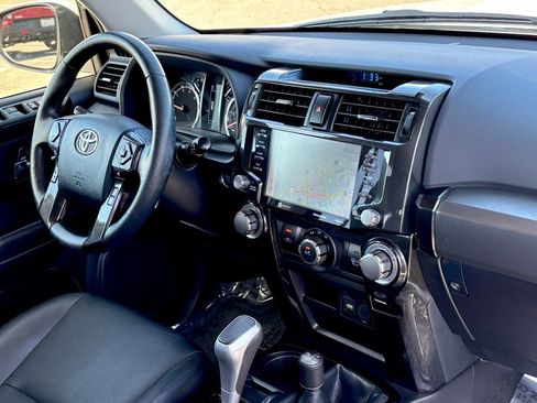 Used 2024 Toyota 4Runner TRD Off-Road Premium image 28