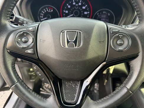 Used 2019 Honda HR-V Sport image 40