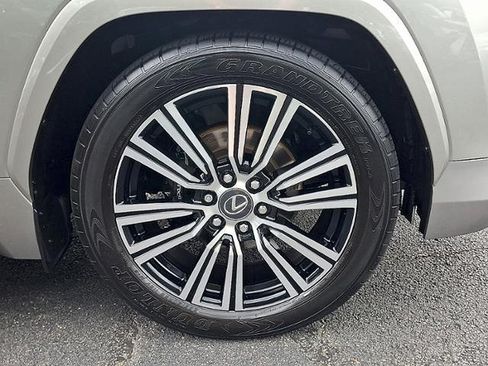 Used 2024 Lexus LX 600 4WD w/ Appearance Package image 29
