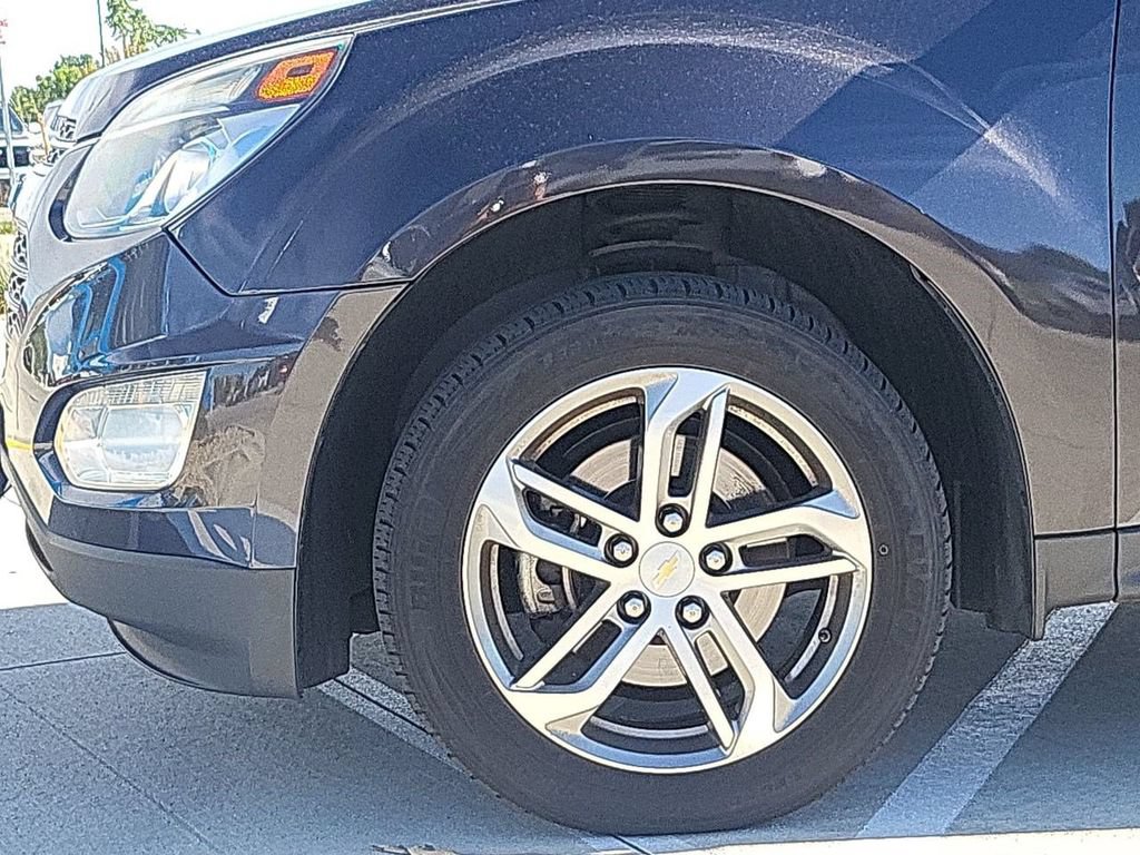Used 2016 Chevrolet Equinox LTZ w/ Enhanced Convenience Package AWD/4WD image 39